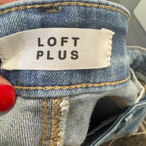 Loft Plus Size 20 Light Wash Denim Jeans With Rope Detail Accents at Ankles - Picture 3 of 10